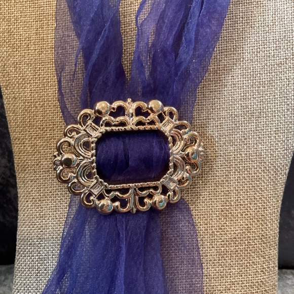 Vintage Gold Plastic Scarf Buckle Slide / Brooch - Picture 2 of 4